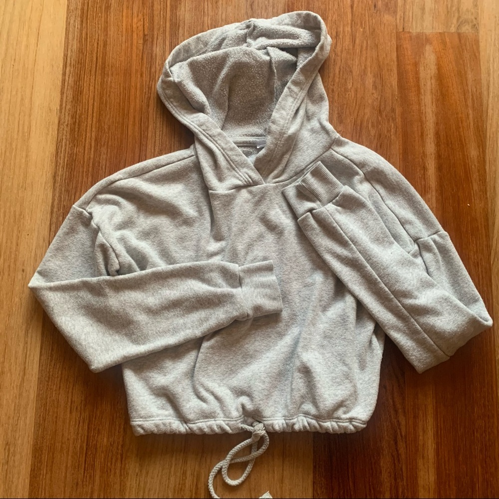 Target Cropped Pull Over Sweatshirt